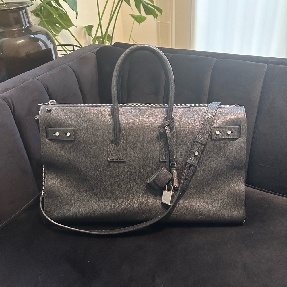❤️ SAINT LAURENT Sac du jour large duffle